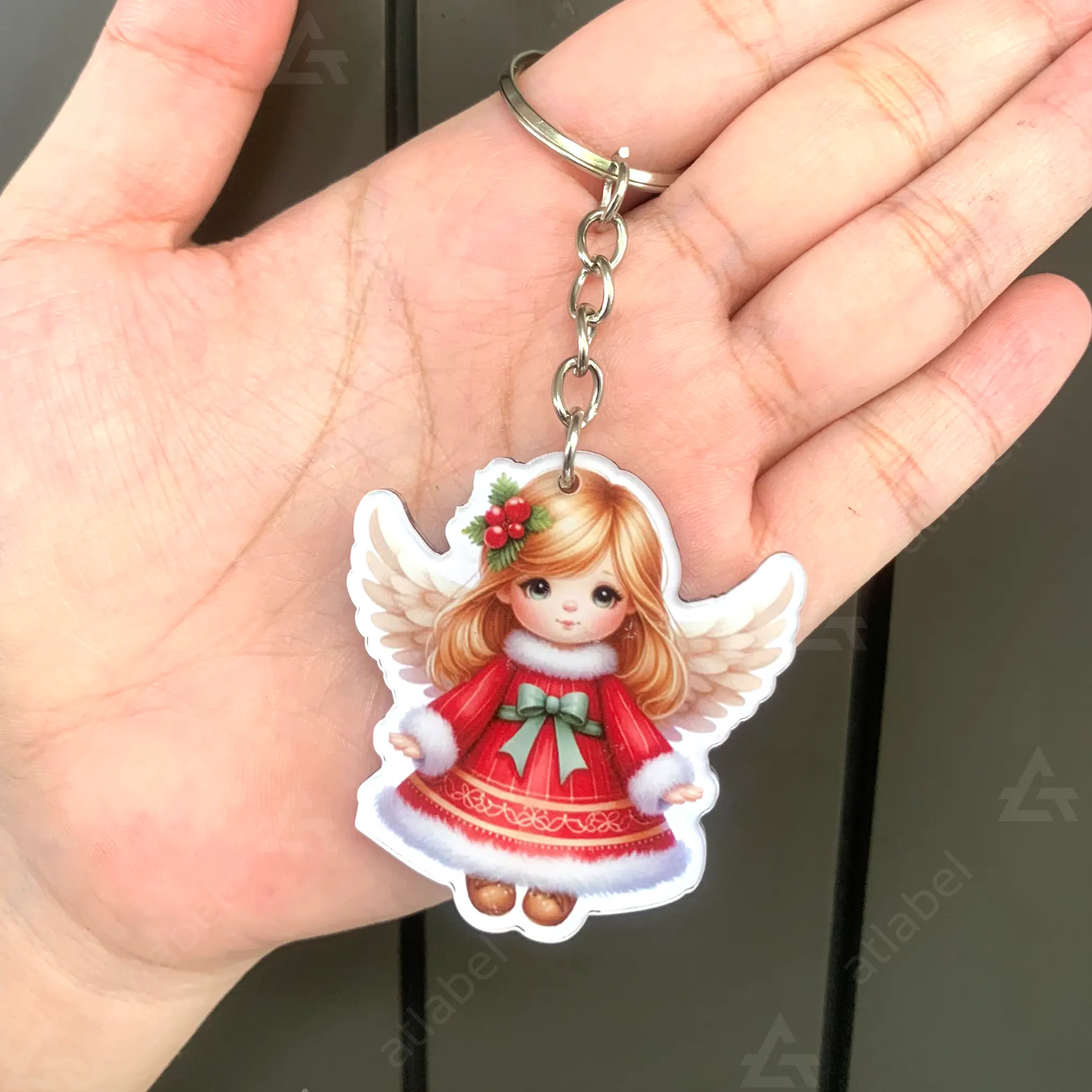 So sánh móc khóa mica với các loại móc khóa khác