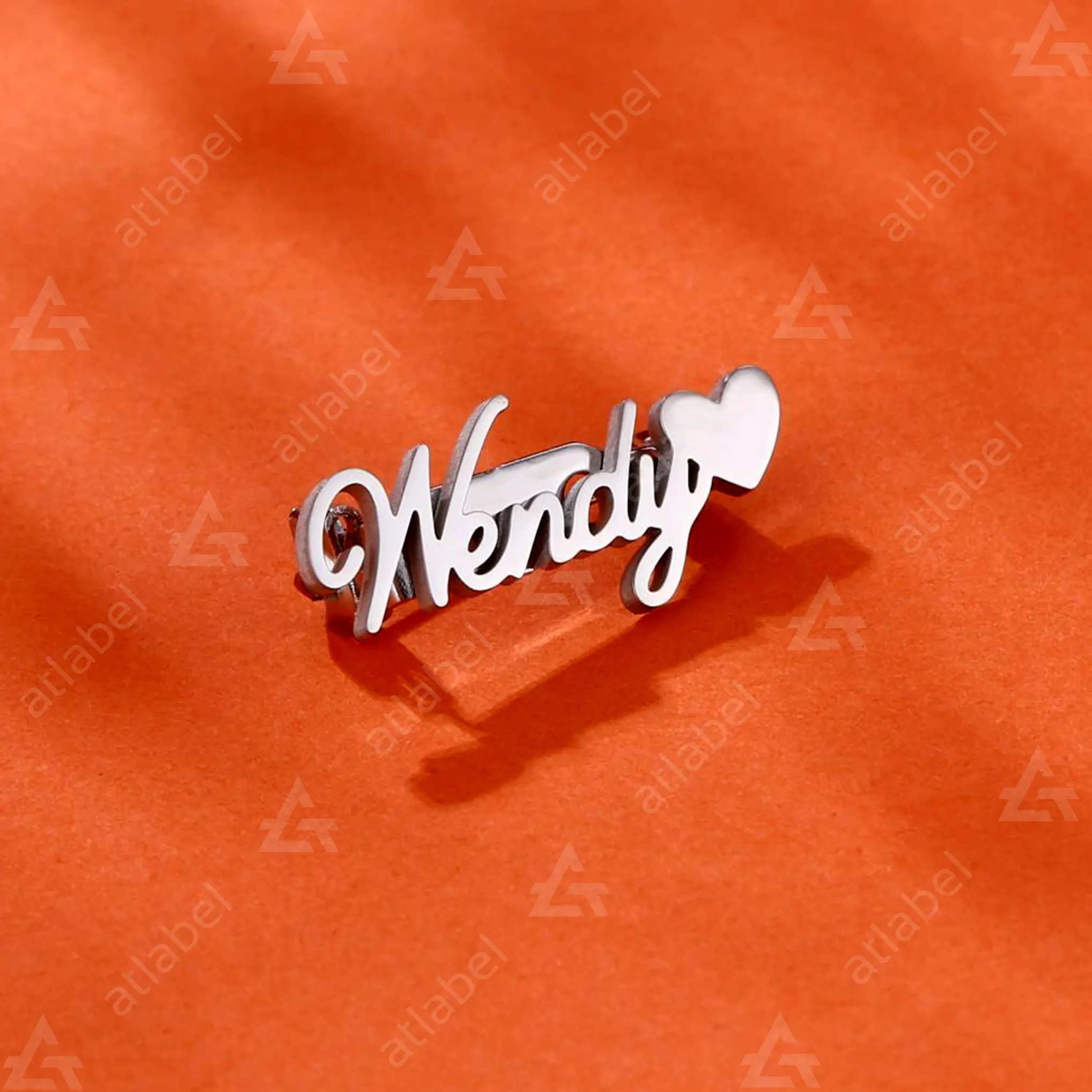 Thiết kế tem nhãn mác quần áo thời trang theo yêu cầu