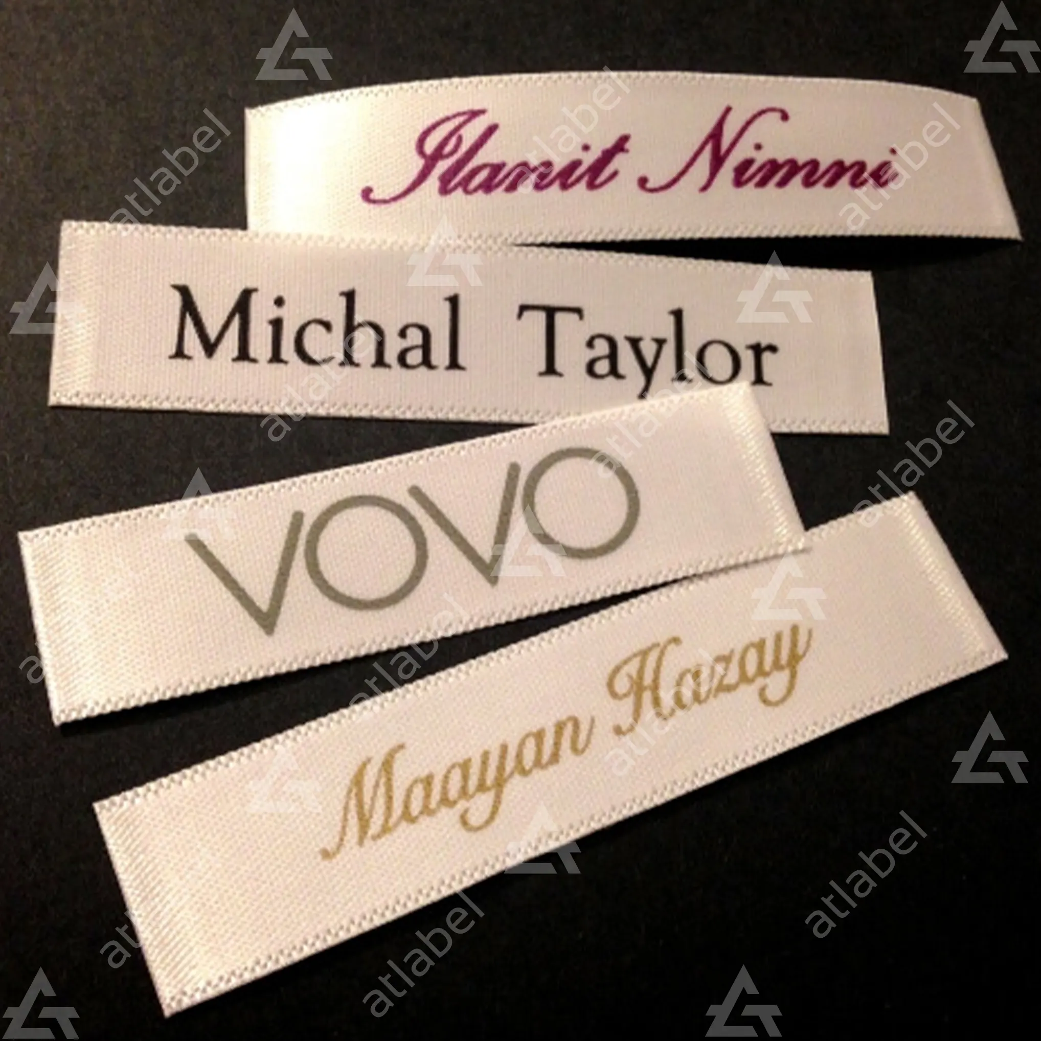 tem nhãn mác quần áo bằng satin