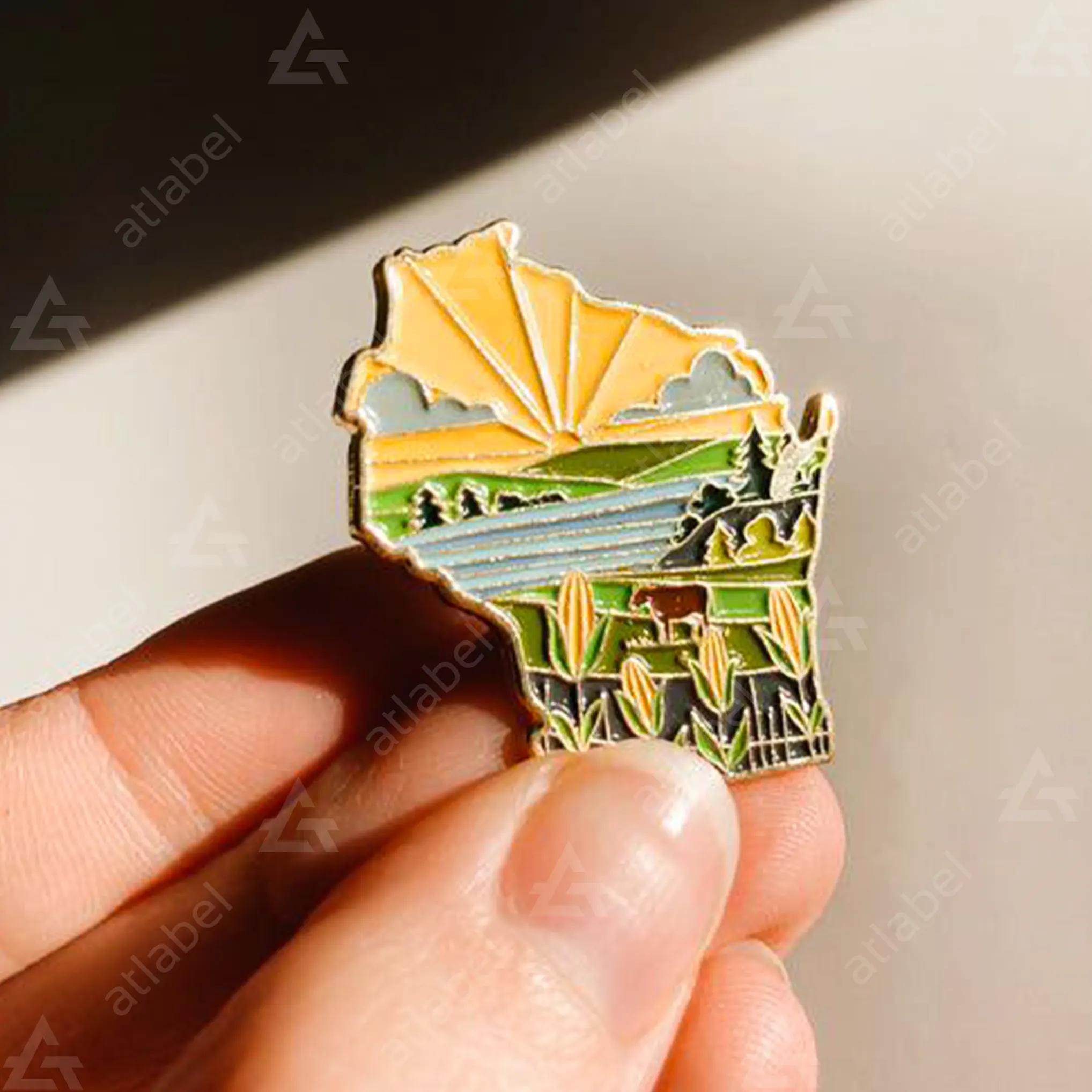 Làm huy hiệu theo thiết kế, theo yêu cầu