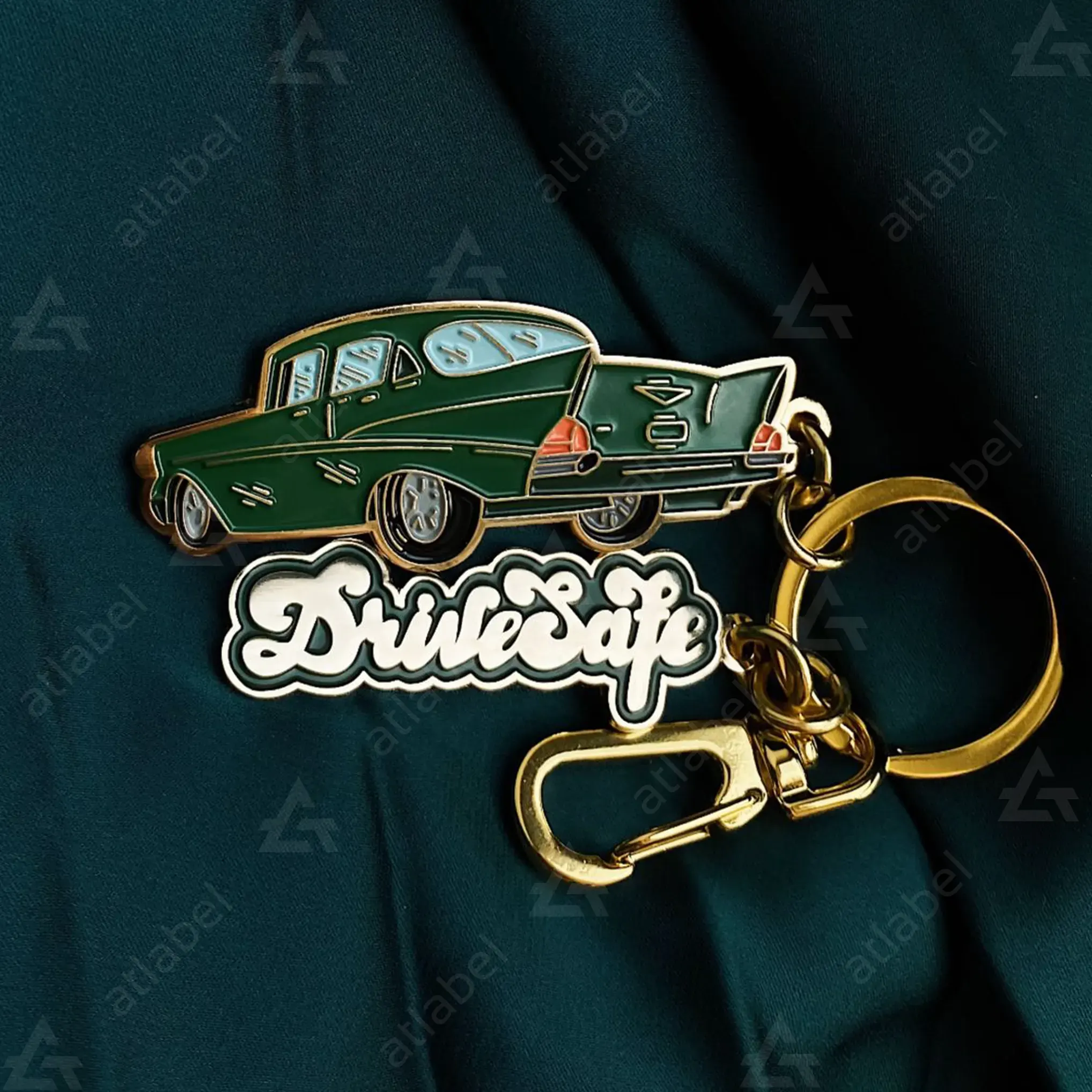 Móc khóa kim loại khắc logo phù hợp với ngành nào?